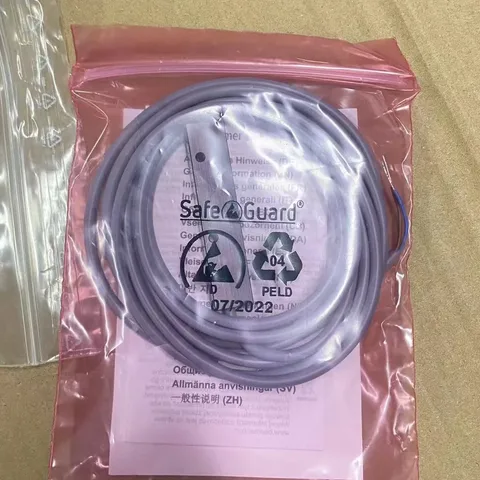 Baumer FSDM 08D9001 Sensor
