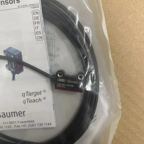 Baumer O200. GR-NV1T. 72CV/E026_H006_T003 Industrial Sensor