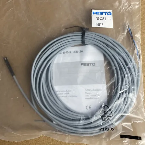FESTO SME-8-O-K-LED-24 Proximity sensor 160251
