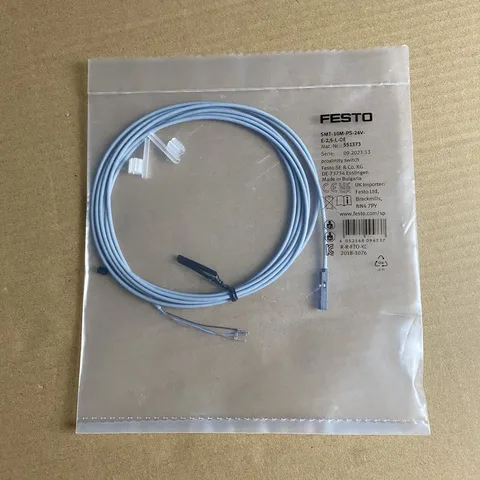FESTO SMT-10M-PS-24V-E-2,5-L-OE Proximity sensor 551373