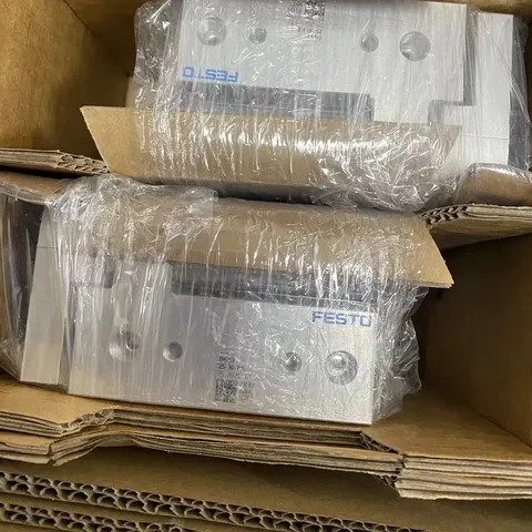 FESTO DGST-25-30-PA Mini slide 8085151